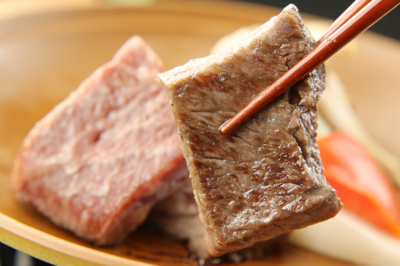 上州牛の陶板ステーキ
